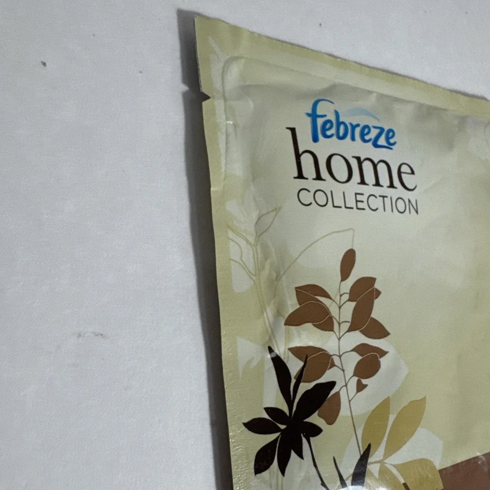 Febreze home flameless
